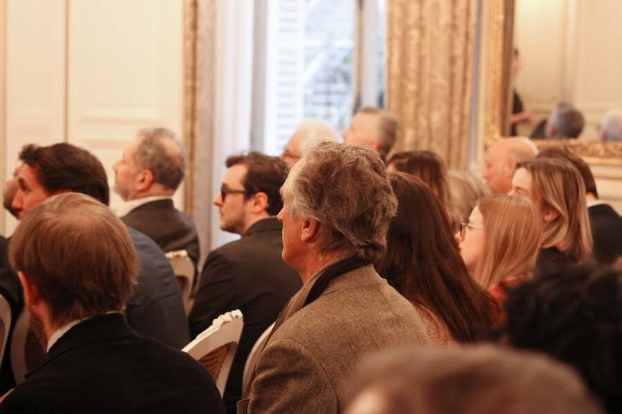 Les membres du Cercle Ysée réunis en soirée